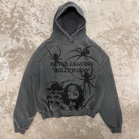 Lowheads on Instagram: “Hollywood Staple from Neverleavinghollywood Available on Lowheads.com @neverleavinghollywood #streetwear #streetwearfashion…” Gothic Hoodies, Oversized Hoodie Men, Harajuku Goth, Goth Harajuku, Goth Streetwear, Printed Hoodies Sweatshirts, Oversize Pullover, Tracksuit Men, Street Sweatshirt