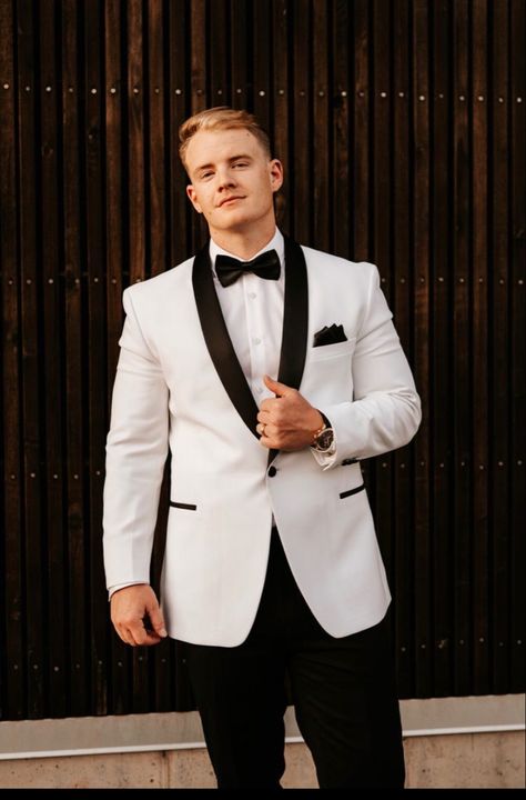 White Tuxedo For Men Wedding, Grooms Tux, White Tuxedo Wedding, Men's Tuxedo Wedding, Mens White Suit, Men Tuxedo, White Wedding Suit, Groom Suits, White Tux