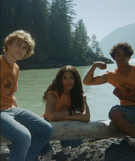 percy jackson cast Chris Rodriguez, Percy Jackson Serie, Dior Goodjohn, Jackson Walker, Percy Jackson Cast, Walker Scobell, I Love Cinema, Percy Jackson Art, Percy Jackson Books