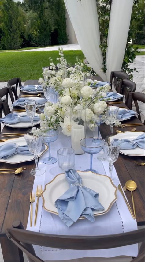 Blue Theme Dinner Party, Blue Table Decorations Party, Wedding Dusty Blue And Gold, Pastel Blue Table Setting, Blue Dinner Party Decor, Table Blue Decoration, Something Blue Dinner Party, Something Blue Bridal Shower Table Decor, Blue Table Settings Party