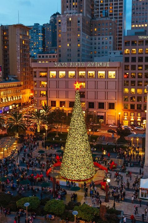 10 Best Things To Do At Christmas In San Francisco, California Things To Do At Christmas, Christmas In San Francisco, Christmas Travel Destinations, Christmas Towns, Union Square San Francisco, California Christmas, Christmas Destinations, Nyc Christmas, Best Christmas Markets