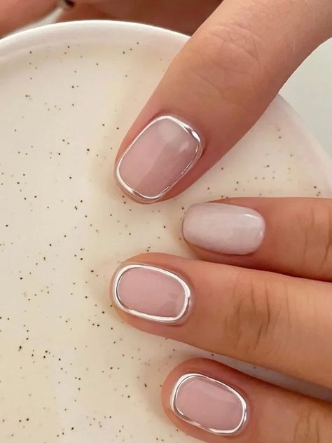 Silver Nail Designs, Gel French Manicure, Minimal Nails Art, New Years Eve Nails, Milky Nails, Manicure Gel, Silver Nail, Minimal Nails, Metallic Nails