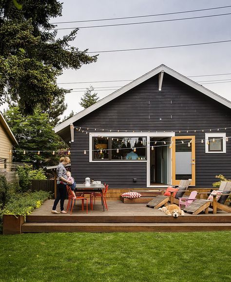 Dreamy Backyard Ideas | Patio decor and backyard design ideas from @cydconverse Elevated Platform Deck, Deck Designs Backyard, Casa Exterior, Backyard Inspiration, Decks Backyard, Backyard Deck, Building A Deck, Outdoor Deck, Deck Design