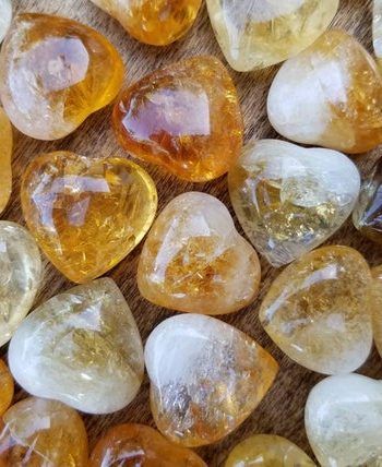 Citrine Stone Aesthetic, Orange Crystal Aesthetic, Natural Citrine, Yellow Crystals Aesthetic, Citrine Crystal Aesthetic, Yellow Crystal Stones, Crystal Photography, Reiki Stones, Crystal Stone Jewelry