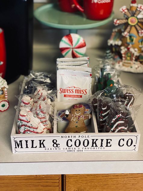 Christmas Baking Tiered Tray, Target Milk And Cookie Tray, Target Cookie Tray, Christmas Tray Gift Ideas, Cookie Tray Display Ideas Christmas, Target Dollar Spot Decor Ideas, Target Bullseye Decor Ideas, Diy Cookie Tray, Christmas Hot Chocolate Bar