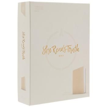 She Reads Truth Bible Bible Study Methods Ideas, Prayer Journal Prompts, Faith Based Books, Soap Bible Study Method, She Reads Truth Bible, Soap Bible Study, Bible Study Template, She Reads Truth, Bible Study Books