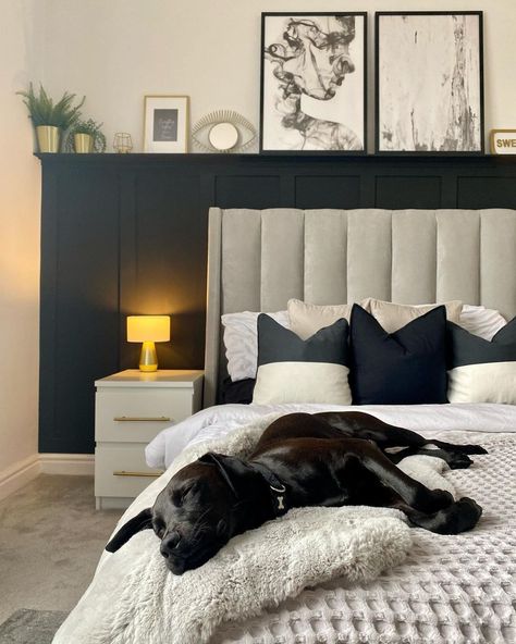 40 Amazing Halfwall Paneling Ideas For Your Home Bedroom Wall Paneling, Black Panel Bedroom, Bedroom Wall Panel, Panel Design Ideas, Spare Bedroom Decor, Paneling Ideas, Lounge Room Styling, Dark Blue Bedrooms, Restful Bedrooms