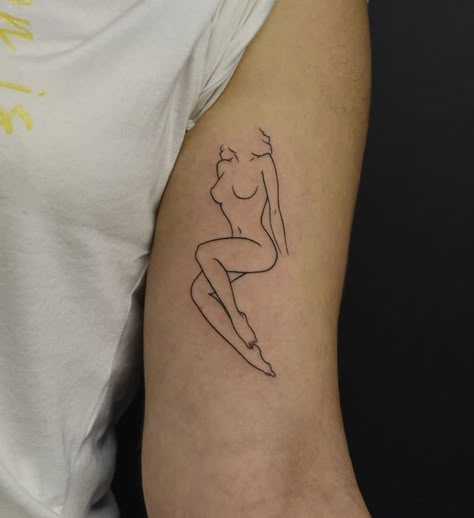 Pin Up Girl Tattoo, Silhouette Tattoos, Inspiration Tattoos, Tattoos Geometric, Tattoo Women, Pin Up Tattoos, Small Tattoos For Guys, Line Work Tattoo, Tattoo Life