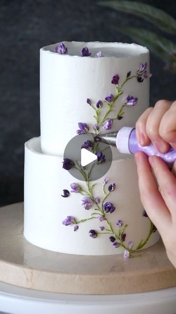 Piped Flowers Cake, Floral Wedding Cakes 2 Tier, 2 Tier Birthday Cake With Flowers, Cake Decorating Floral, Fresh Cream Cake Designs, Flower Cake Decorating Ideas, Piping Flowers On Cake, Floral Cake Designs Buttercream Flowers, Simple Baby Shower Cake Ideas