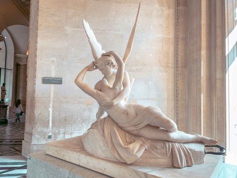 Famous Greek Sculpture, Angel Sculpture Art, Angel Statues Sculpture, Greek Mythology Statue, Eros And Psyche, Sculpture Museum, Love Statue, Famous Sculptures, Greek Statues