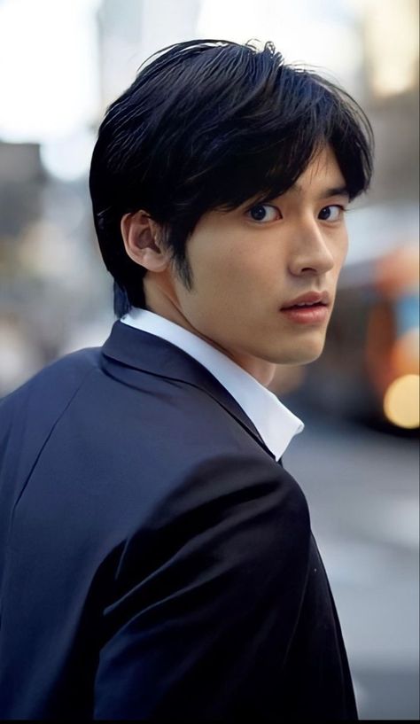 Japanese Actors Handsome, Photo Ideas Men, Cute Japanese Guys, Okada Kenshi, Japanese Men Hairstyle, Hairstyle Korean, Kenshi Okada, Korean Men Hairstyle, Harajuku Hoodie