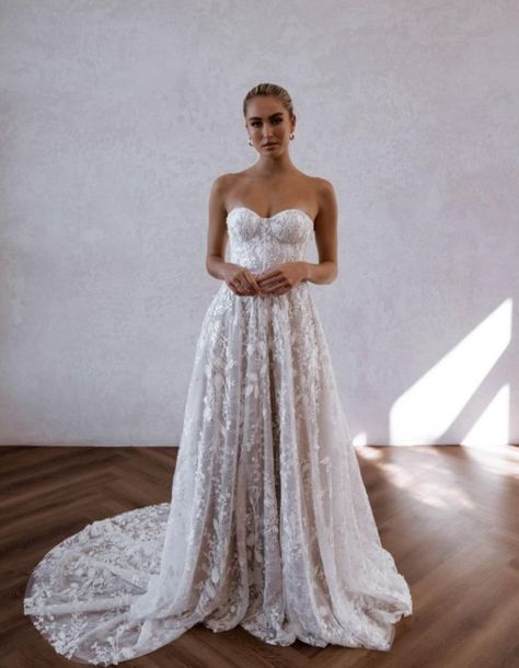 DESIGNER PRICE RANGE: $3200 - $4150 Flowy A Line Wedding Dress, Made With Love Bridal, Wedding Fits, Lace Sweetheart Wedding Dress, Dresses With Appliques, Homecoming Dresses Sparkly, Sparkly Prom Dresses, Boho Wedding Dress Lace, Dress Guide