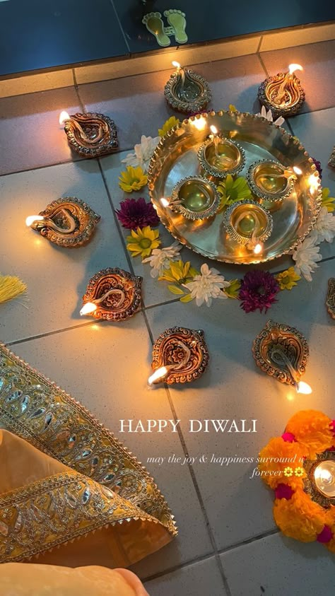 Happy Diwali Rangoli With Diya, Happy Diwali Aesthetic Photography, Diwali First Day Rangoli, Diwali Rangoli Designs Aesthetic, Flower Rangoli Aesthetic, Happy Diwali Rangoli Aesthetic, Diwali Aesthetic Rangoli, Diwali Rangoli Aesthetic, Diwali Ideas Decorations