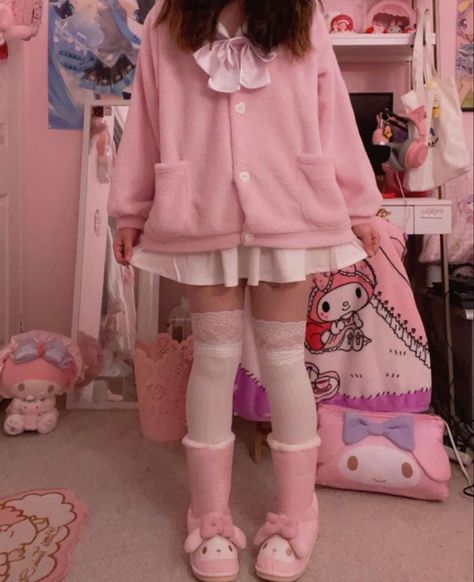 My Melody Outfit, Kawaii Outfit Ideas, Kawaii Outfit, Kitty Clothes, 일본 패션, Kawaii Fashion Outfits, Zooey Deschanel, Grunge Goth, Pink Outfits