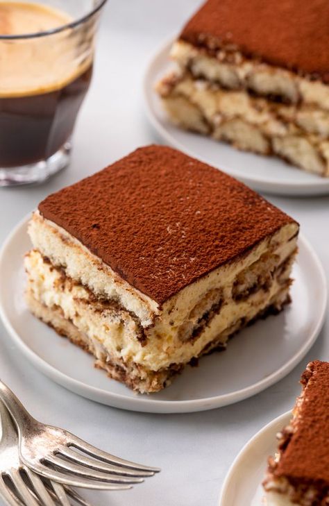 This Classic Italian Tiramisu for a Crowd is always a hit! Made with a creamy mascarpone mixture, coffee soaked ladyfingers, and a dusting of dark cocoa powder, this is heaven in a baking dish! No raw eggs in this recipe! Tiramisu For A Crowd, Homemade Tiramisu Recipe, Best Tiramisu Recipe, Homemade Tiramisu, Icebox Cakes, Easy Tiramisu Recipe, Italian Tiramisu, Raw Eggs, Tiramisu Dessert