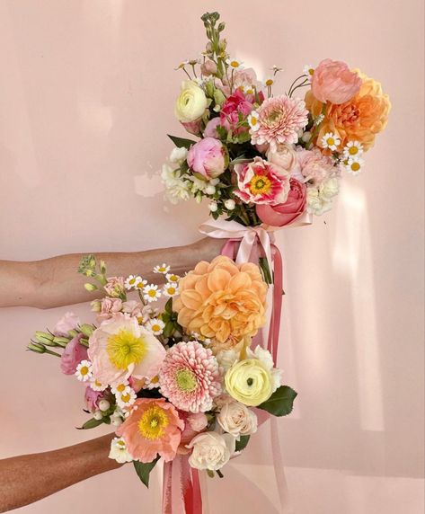 Pink Yellow Green Bouquet, Flower Mood Board, Yellow White Wedding, Brooklyn Rooftop, Bright Wedding Flowers, Green Wedding Flowers, Citrus Wedding, Green Bouquet, Pink Wedding Theme