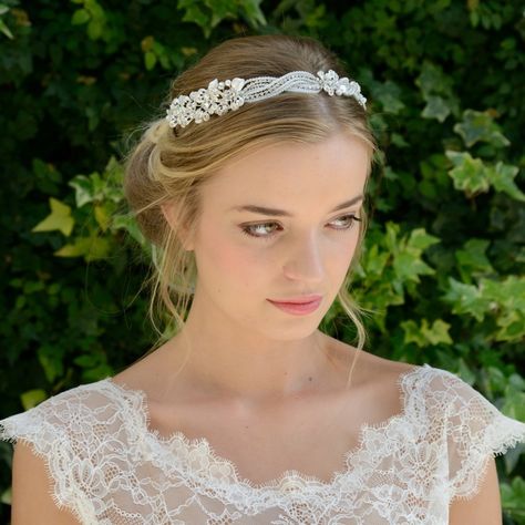 Bridal Halo, Wedding Hair Vine, Pearl Hair Vine, Wedding Color Trends, Bridal Hair Headpiece, Bridal Hair Vine, Floral Garland, Wedding Headband, Headpiece Wedding