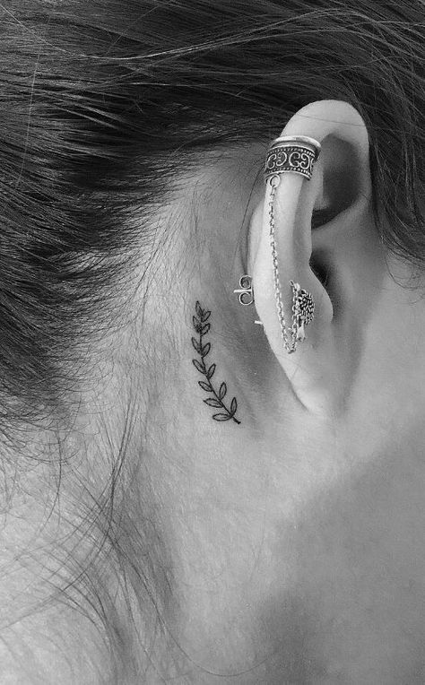 Behind Ear Tattoos, Side Neck Tattoo, Basic Tattoos, Neck Tattoos Women, Small Pretty Tattoos, Petite Tattoos, Small Hand Tattoos, Classy Tattoos, Discreet Tattoos