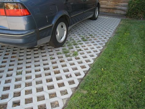 15 Practical Driveway Ideas Perfect for Any Budget Green Driveways, Grass Pavers Driveway, Driveway Ideas Cheap, Cement Driveway, Grass Block, Grass Driveway, Permeable Driveway, Grass Pavers, Cobblestone Driveway