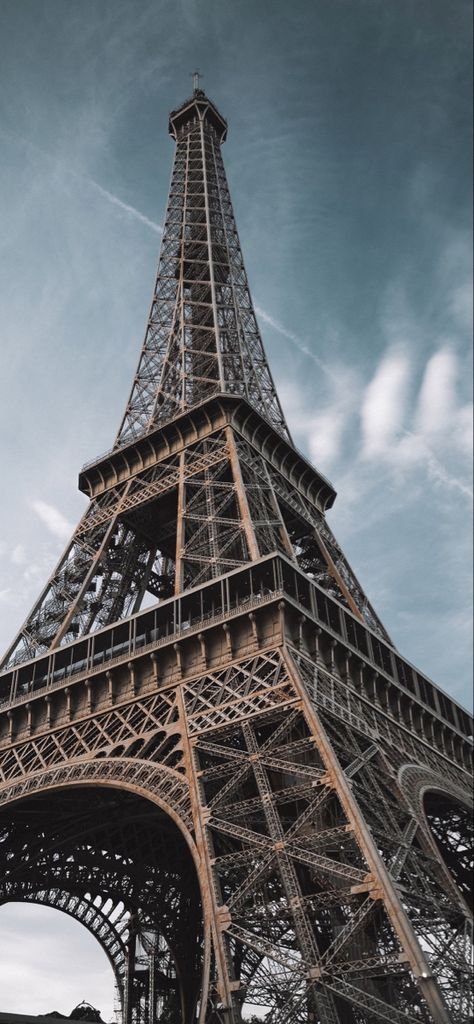 #wallpaper #wallpaperiphone #iphone #samsung #paris Iphone Wallpaper Eiffel Tower, Paris Wallpaper Iphone, Wallpaper Iphone 4s, Eiffel Tower Wallpaper, Paris Aesthetic Wallpaper, Eiffel Tower Aesthetic, Latest Background, Tower Wallpaper, Tower Aesthetic