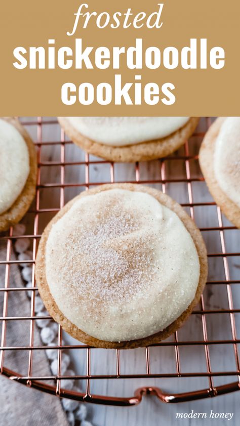 Snickerdoodle With Cream Cheese, Fancy Snickerdoodle Cookies, Cinnamon Cookies With Cream Cheese Frosting, Frosted Snickerdoodle Cookies, Cream Cheese Frosted Cookies, Cream Cheese Frosting Cookies, Snickerdoodle Cookies With Cream Cheese, Snickerdoodle Cookies Soft, Eggnog Snickerdoodles