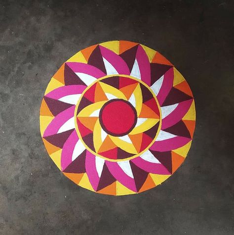 Rangoli Geometric Design, Geometric Rangoli, 3d Kolam, Ready Rangoli, Onam Pookalam, Art Rangoli, 3d Rangoli, Pookalam Design, Mud Art