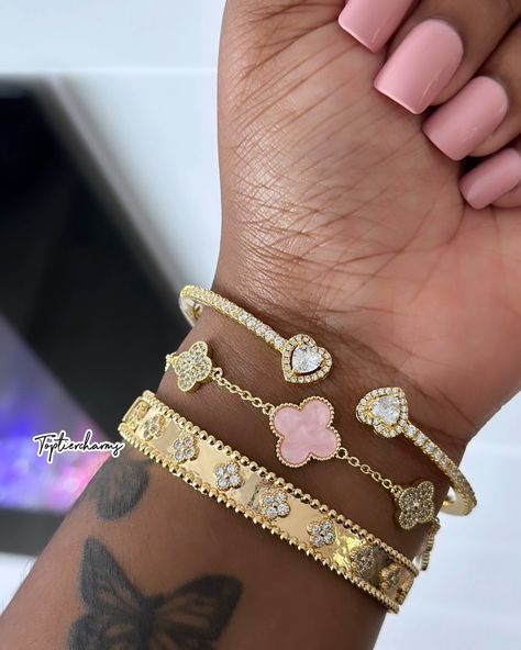 I love a pretty bracelet stack 😍 this gold and pink is everything! View our SOS ♡ Set on toptiercharms.com 🔗 @toptiercharms Gold Jewelry Stack Bracelet, Gold And Pink Bracelet, Jewelry Stack Ideas, Pink Bracelet Stack, Jewelery Stacks, Gold Jewelry Stack, Cute Gold Jewelry, Pink And Gold Jewelry, Pretty Stacks