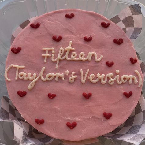 Birthday Cake Ideas Aesthetic Taylor Swift, Taylor Swift Cake Ideas Birthday 12, 15 Taylors Version Cake, Taylor’s Version Birthday Cake, Fifteen Bday Cake, Taylor Swift Birthday Cake Aesthetic, Cuz When Youre 15 Cake, Bento Cake Taylor Swift Inspired, Birthday Cake Aesthetic Taylor Swift