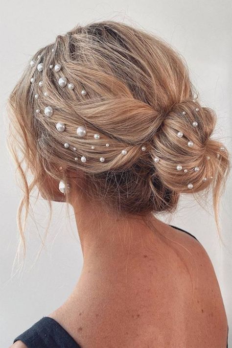 Meghan Wedding, Buns Hairstyles, Wedding Curls, Bridesmaid Hairstyle, Winter Wedding Hair, Vlasové Trendy, Wedding Hair Inspiration, Colour Ideas, Bridesmaid Hairstyles