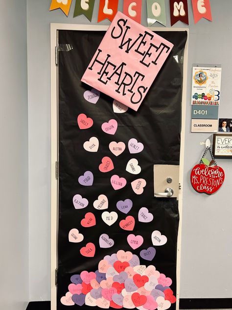 Classroom Decor For Valentines Day, Sweethearts Door Decoration, School Door Decorations Valentines, Valentines Infant Classroom Door, Valentine’s Day Decor Classroom, Valentines Decorating Ideas For School, Work Valentines Decorations, Valentines Classroom Crafts For Kids, Valentine Theme Classroom Door