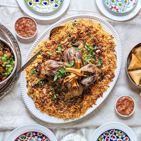 Lamb Kabsa : Authentic Royal® Lamb Kabsa Recipe, Kabsa Recipe, Basmati Rice Recipes, Afghan Food Recipes, Arabian Food, Lamb Dishes, Lamb Shanks, Eastern Cuisine, Best Chicken Recipes