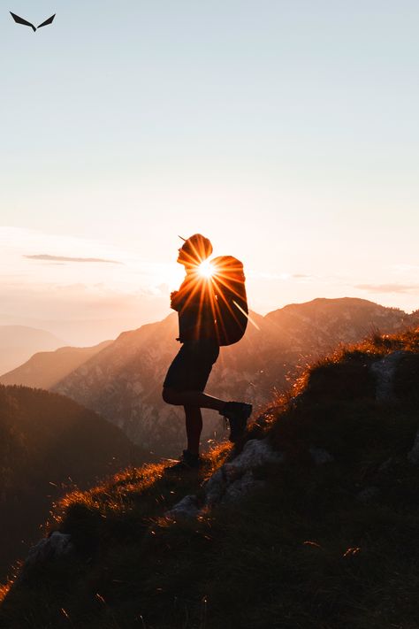 The sunset looks at the challenges of tomorrow. #puremountain #dolomities #sunset Photography Of Artwork, Treking Photo Poses, Hiking Photography Ideas, Photography Ideas Nature, Outdoor Adventure Photography, Trekking Photography, Sunset Adventure, Creative Photography Ideas, Nature Photographers