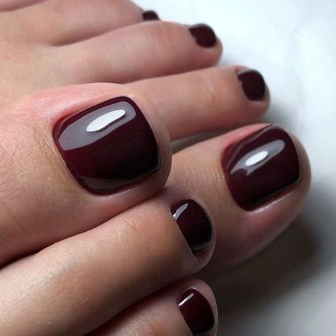 Fall Toe Nail Colors 2024 - 25 Best Ideas for Stunning Autumn Pedicures Best Toe Nail Color, Fall Toe Nails, Pedicure Colors, Gel Toe Nails, Toe Nail Color, Pretty Toe Nails, Cute Toe Nails, Summer Toe Nails, Minimal Nails