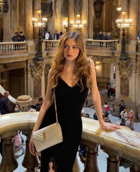 Femme Fatale on Instagram: "The little black dress 🖤" Kristina Core, Girl In Paris, Prom Pics, Stylish Photo Pose, Foto Ideas Instagram, Feminine Aesthetic, Rich Girl, Pretty Selfies, Insta Photo Ideas