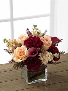 Cranberry Centerpiece, Mini Carnations, Mini Calla Lilies, Square Vase, Gift Delivery, Peach Roses, Deco Floral, Burgundy Wedding, Floral Centerpieces