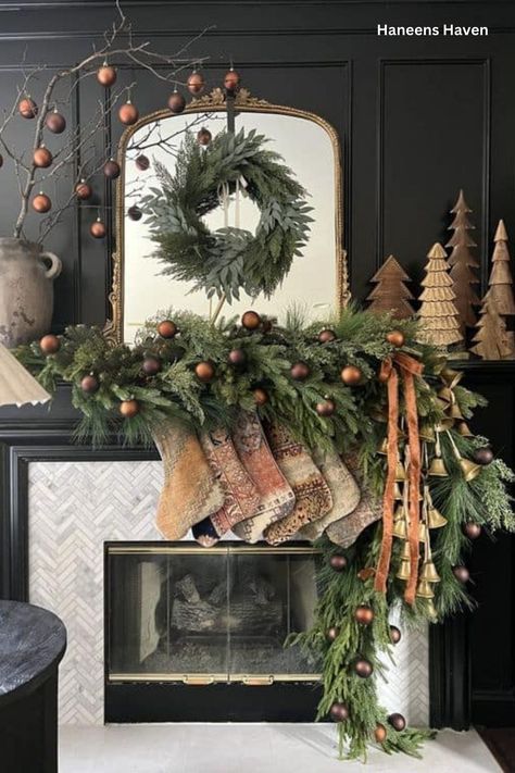 Modern Farmhouse Christmas Garland, Diy Mantel Christmas Decor, Christmas Wreath Over Fireplace, Modern Farmhouse Outdoor Christmas Decor, French Provincial Christmas Decor, Natural Vintage Christmas Decor, Rustic Christmas Mantels, Art Deco Christmas Decor, Boho Christmas Mantle Decor