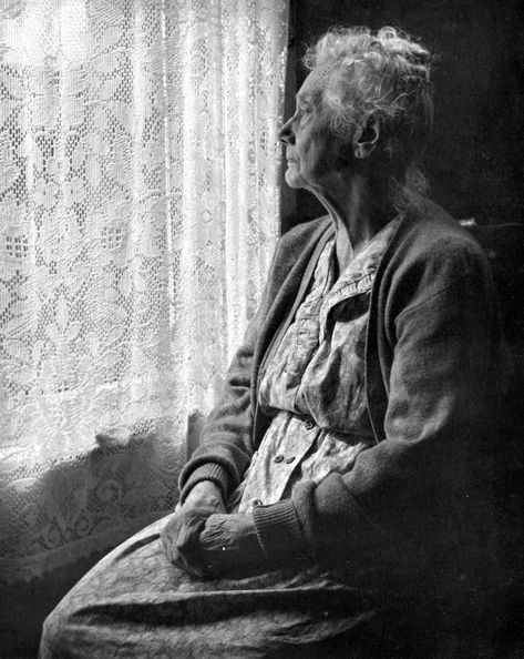 Photo Journalism, Southern Life, Southern Sayings, Elderly People, Hour Glass, Old Woman, Old Age, Old People, 인물 사진