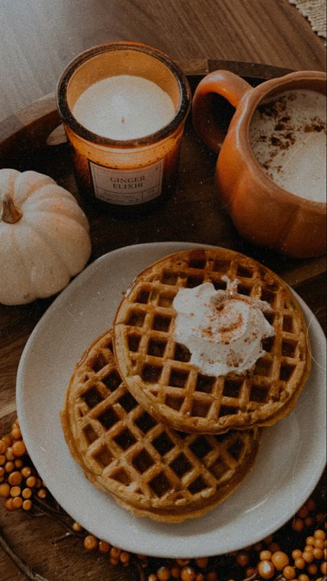 Fall Asthetic 2023, Pumpkin Fall Aesthetic, Fall Foods Aesthetic, Aesthetic Fall Food, Fall Breakfast Aesthetic, Fall Aesthetic Food, Fall Baking Aesthetic, Cozy Fall Aesthetic Wallpaper, Aesthetic Fall Pictures