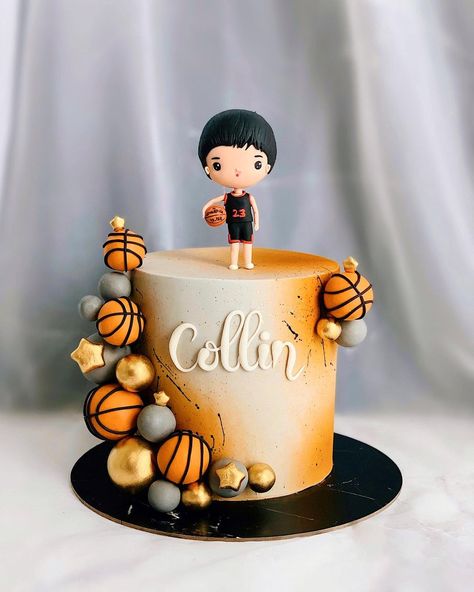 Number 50 Cake For Men, Basketball Theme Birthday Cake, Basketball Cake Design Birthday, Cake Designs Birthday Kids Boy, Basketball Cake Design, Basketball Cake Ideas, Basketball Theme Cake, Michael Jordan Cake, Cake Basketball