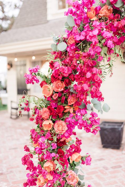 Lush Wedding Inspiration with a Bougainvillea Backdrop - photo by 1985Luke Photography https://ruffledblog.com/lush-wedding-inspiration-with-a-bougainvillea-backdrop ⋆ Ruffled Bougainvillea Wedding, Lush Wedding, Hot Pink Weddings, Brides Bouquet, Boda Mexicana, W Hotel, Mexican Wedding, Ceremony Backdrop, Deco Floral