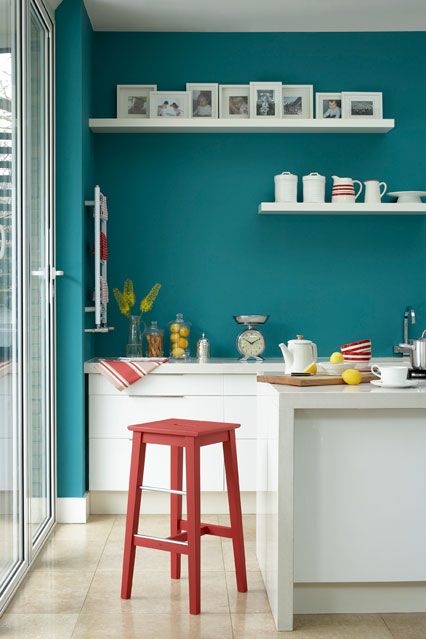 Teal Blue Kitchen Blue Painted Walls, Turquoise Kitchen, Turquoise Walls, Teal Kitchen, Teal Walls, Little Greene Paint, 아파트 인테리어, Town House, Design Del Prodotto