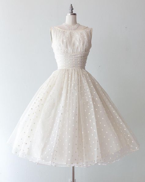 No photo description available. Short Vintage Wedding Dress, Classic Party Dress, Rockabilly Wedding Dresses, Party Dress 2023, Two Piece Bridesmaid Dresses, Flowy Prom Dresses, Polka Dot Wedding Dress, Wedding Dress Detachable Skirt, Puffy Prom Dresses