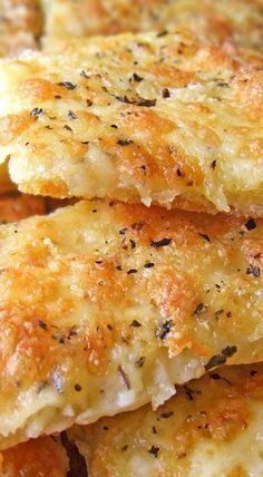 Easy Cheesy Garlic Breadsticks Garlic Breadsticks Easy, Cheesy Garlic Breadsticks, Pizza Calzones, Breadsticks Easy, Cheese Bread Sticks, Recipes Pizza, Cheesy Breadsticks, Walnut Muffins, Future Chef