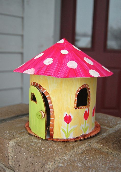 cute little houses Pie Craft, Ikat Bag, Cardboard House, Diy Projects For Kids, Easy Crafts For Kids, Cardboard Crafts, Fairy Houses, Fairy House, Art Activities