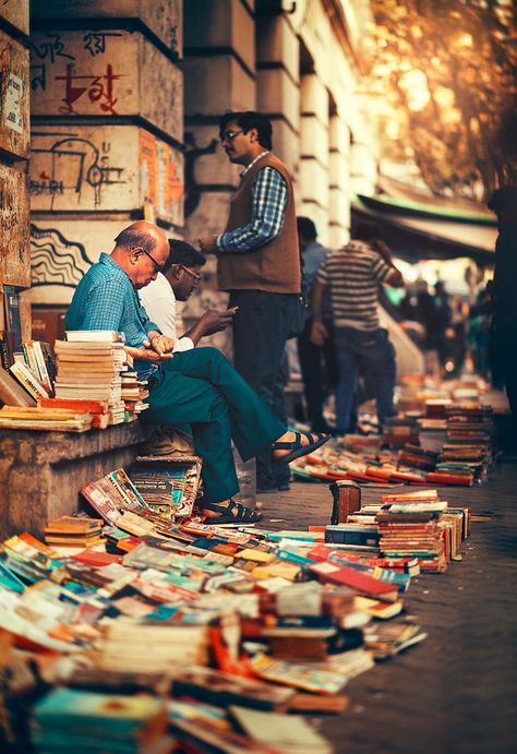 City Photography, Street Photography People, City Streets Photography, India Street, City Life Photography, India Photography, Indian Photography, Images Wallpaper, South Asia