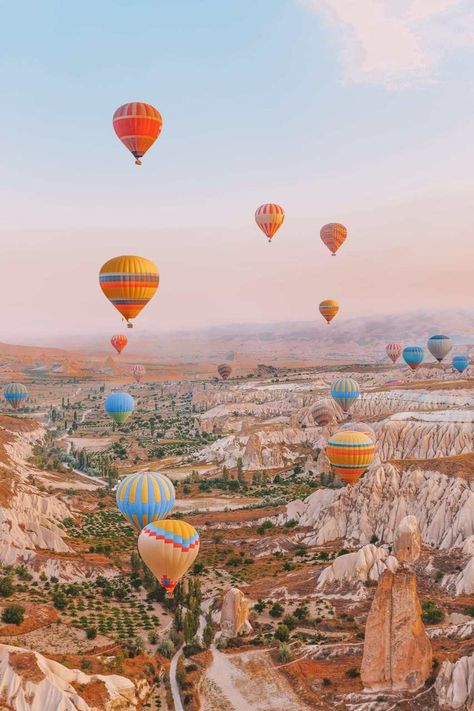 Turkey Places, Europe Trip Itinerary, Countries To Visit, Voyage Europe, Turkey Travel, Hot Air Balloons, Air Balloons, Beautiful Places In The World, Beautiful Places To Travel