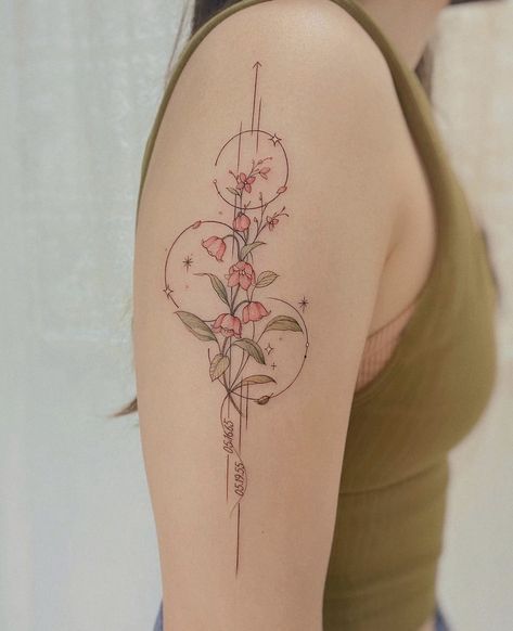 Artistic Tattoos, Pumpkin Tattoo, Hidden Tattoos, Small Pretty Tattoos, Lily Tattoo, Feminine Tattoo, Fashion Things, Discreet Tattoos, Spine Tattoos