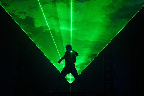 Laser Light Show, Lasers Aesthetic, Laser Photography, Bubble Window, Concert Stage Design, Laser Show, Green Laser, Event Activities, Green Led