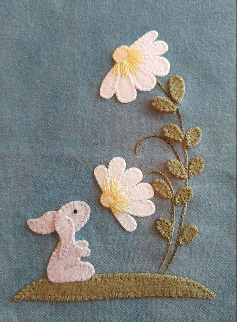 Wool Applique Flowers, Bunny Applique Patterns, Wool Applique Patterns Templates, Free Wool Applique Patterns, Hand Applique Patterns, Easter Applique Designs, Flower Applique Patterns, Wool Applique Quilts, Wool Applique Kits