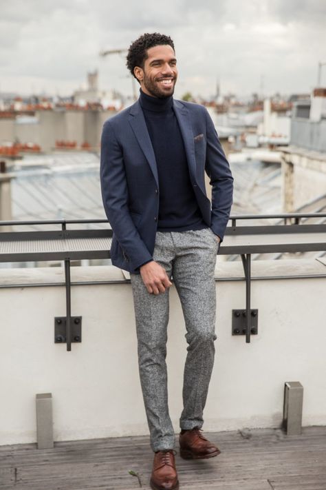 Roll Neck Sweater Outfit, Turtleneck And Blazer, Sport Coat Outfit, Mens Casual Suits, Blazer Outfits Men, Smart Casual Menswear, Der Gentleman, Mens Business Casual Outfits, Mens Turtleneck